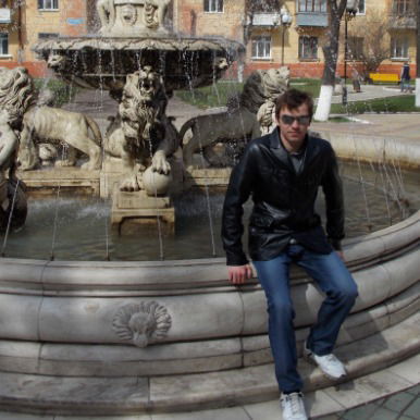 Денис Дрождин