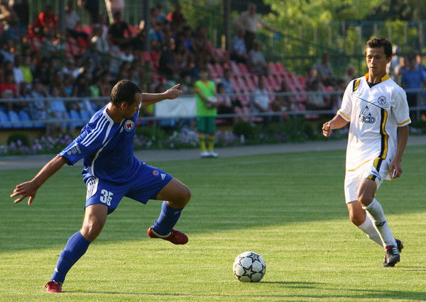 Юрий Опришь