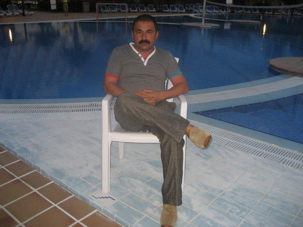 Аваз Рахмонов