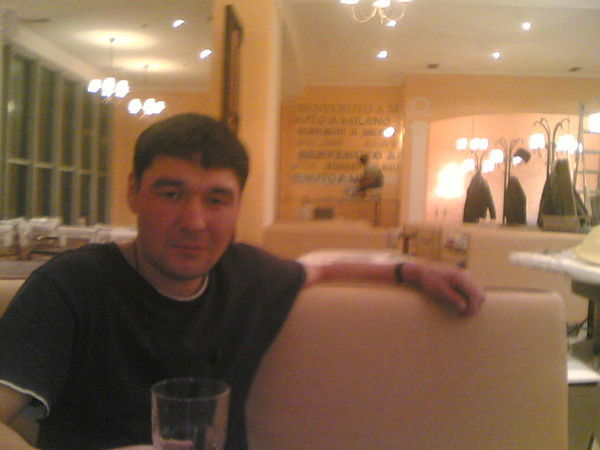 Арман Хакимов