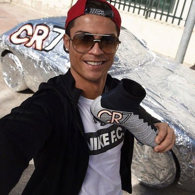 Олег Клёнов