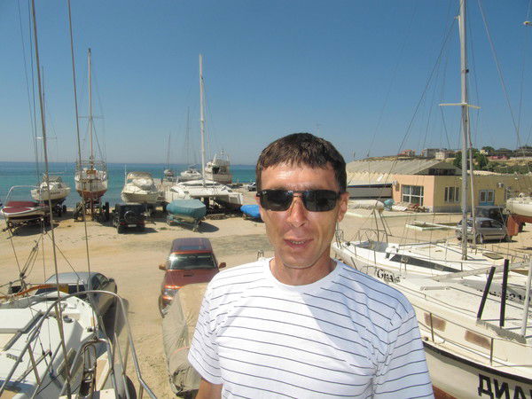 Александр Пахомов