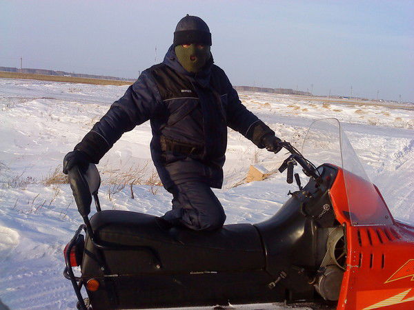 Андрей Попов