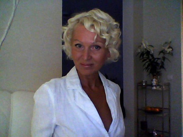 Оксана Леонова