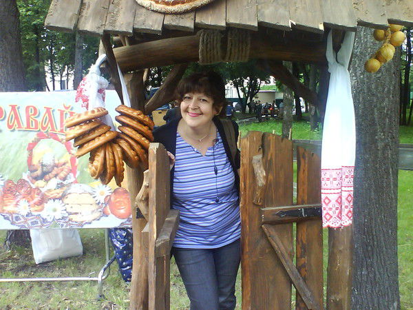 Елена Емельянова