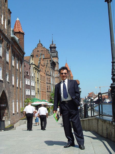 Дододжон Ходжибаев