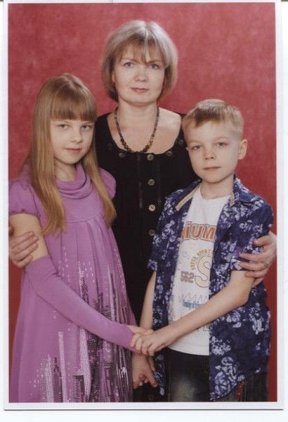 Елена Золотова