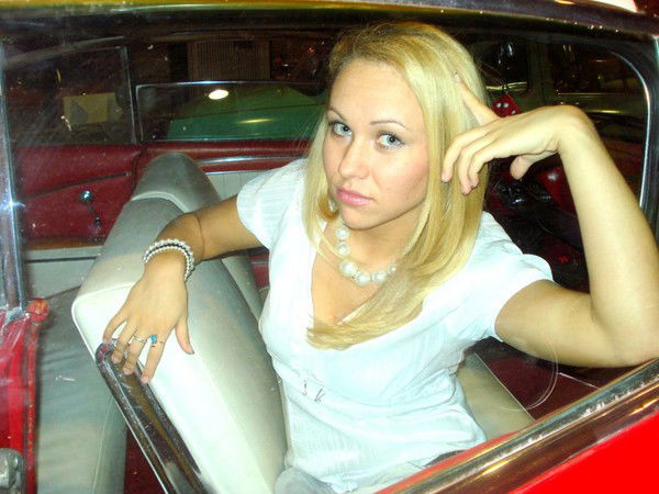 Александра Яковлева