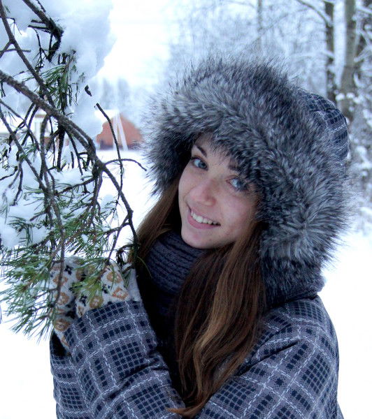 Надя Иванова