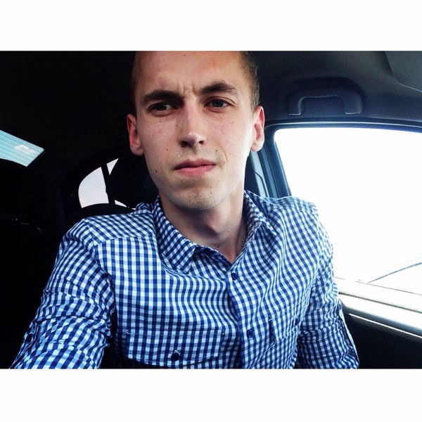 Артем Теснозуб