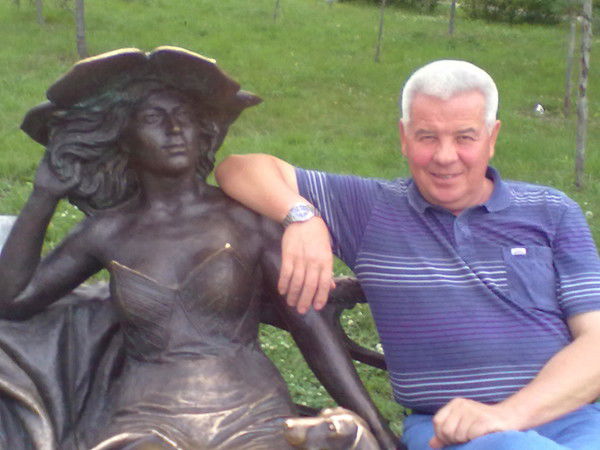 Анатолий Мавлютов