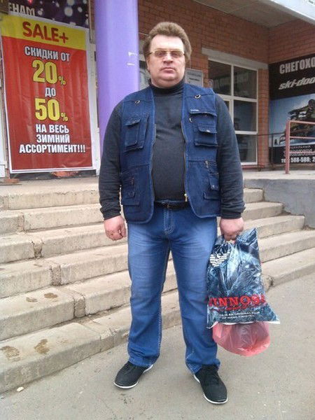 Александр Коваленко