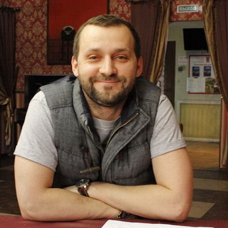 Руслан Белый