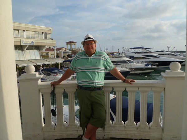 Андрей Бурков