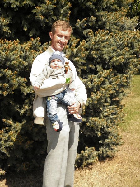 Денис Антонов