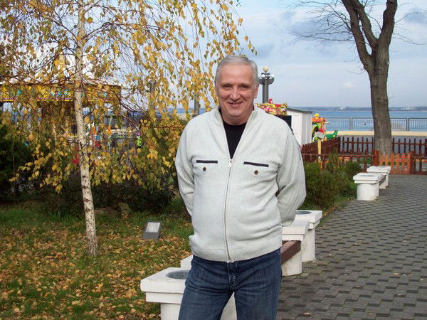 Геннадий Люхманов