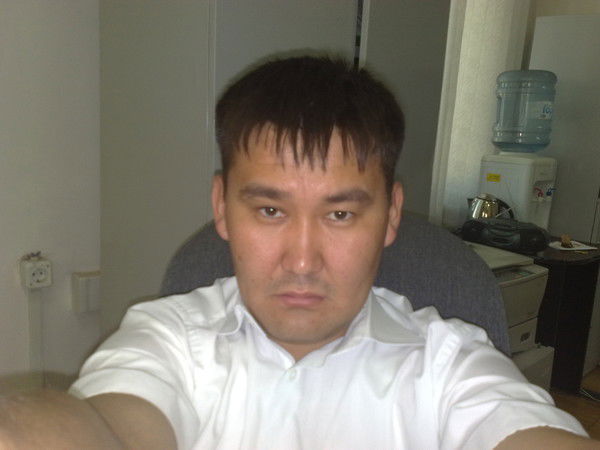 Нуржан Шалов