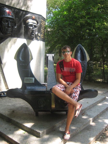 Юрий Невеселый