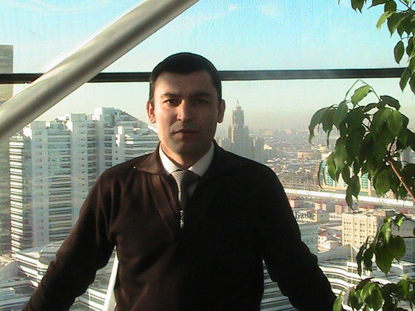 Хуршед Холиков