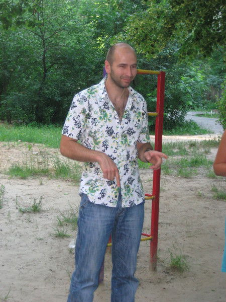 Сергей Костенко