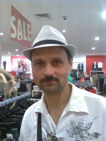 Руслан Постников