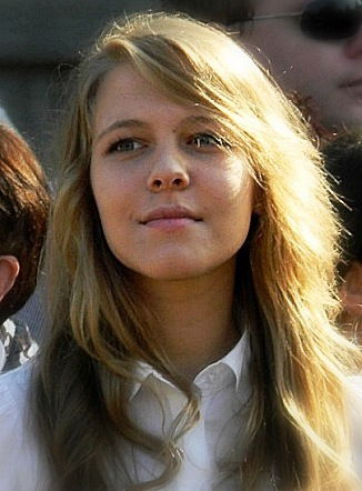 Александра Изотова