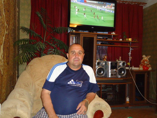 Саша Старков