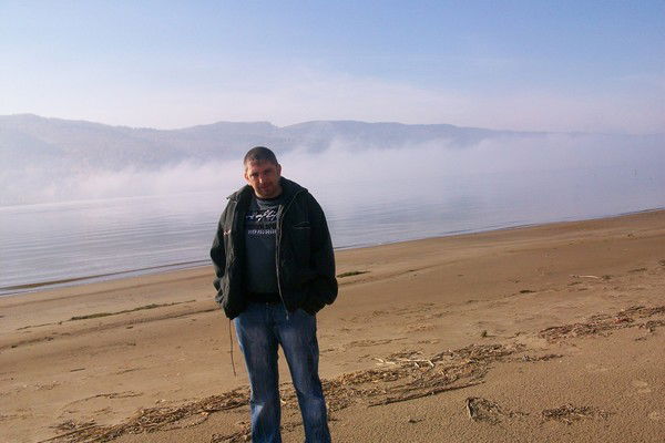 Андрей Яник