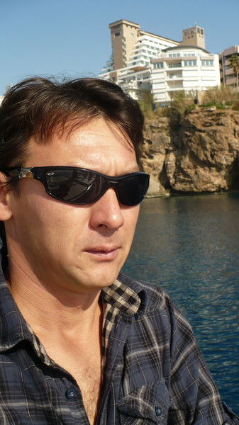 Роберт Васильев