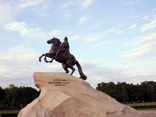 Иван Максимов