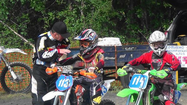 Олег Нефедов