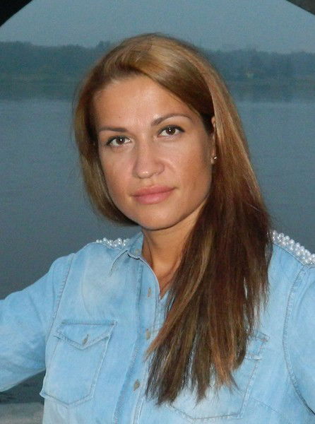 Анна Шмелева