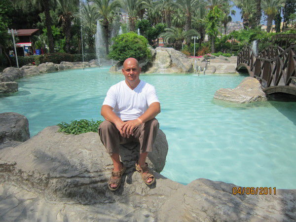 Юрий Леоненко