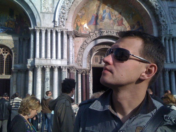 Александр Васильев