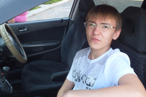 Иван Николаев