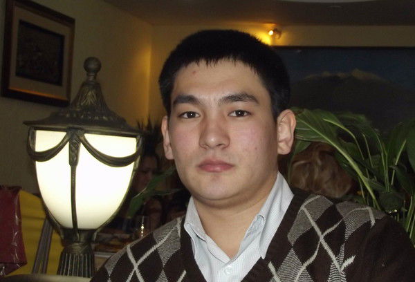 Асхат Омаров