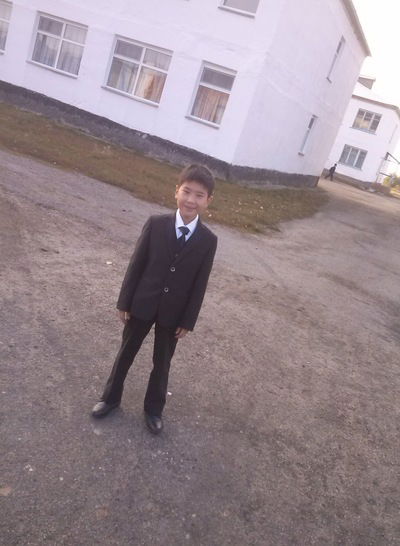 Амир Октябрев