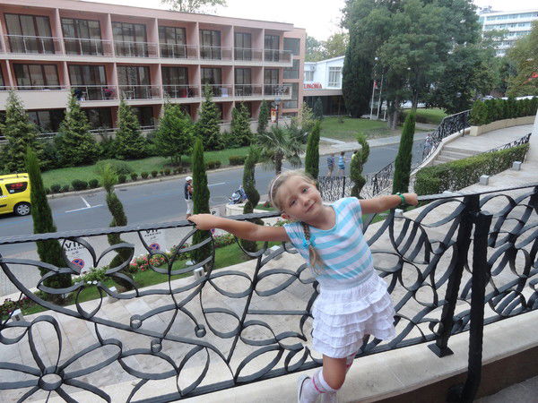 Неля Капустей