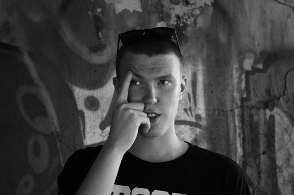 Андрей Дудин