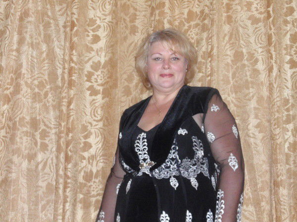 Елена Баласанова