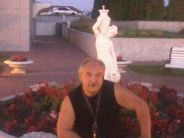 Олег Нестеренко