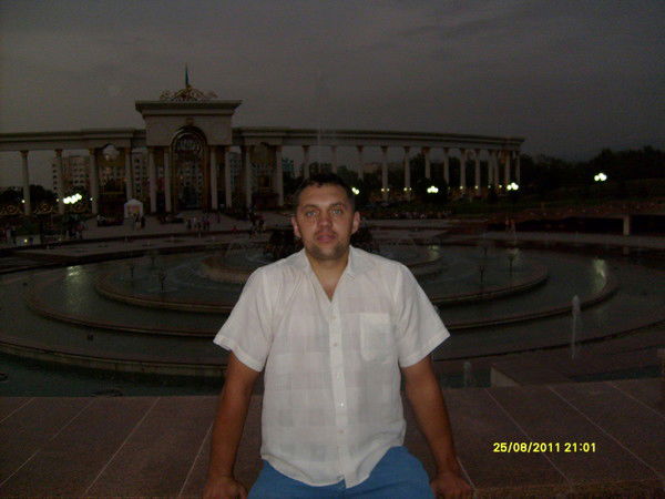 Алексей Уханский