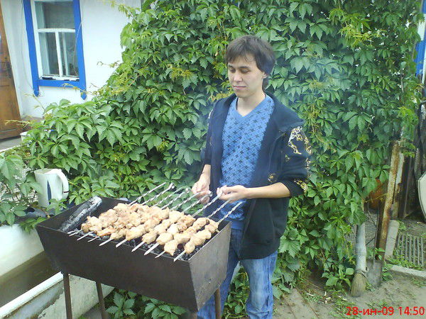 Еркен Жукин