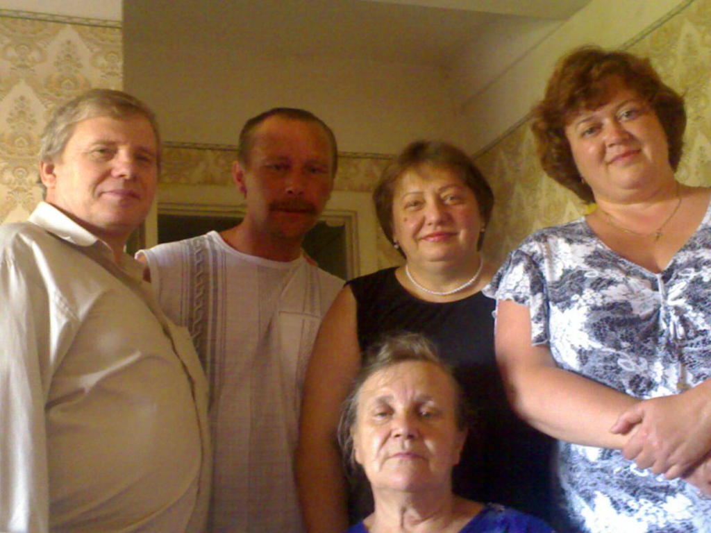 Олег Чернобровкин