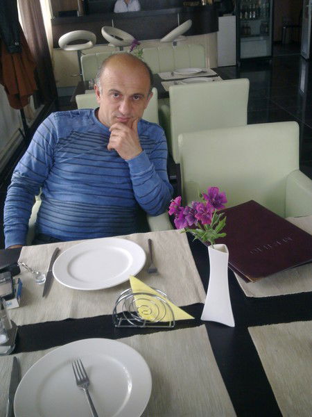 Араик Мнацаканян