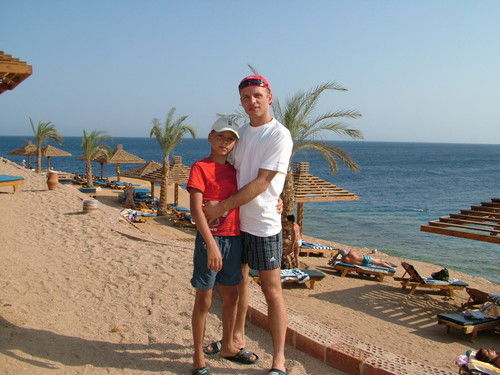 Александр Макагон