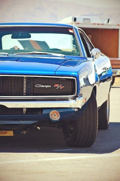 Михаил Иванов