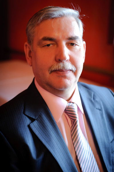 Сергей Тихонов