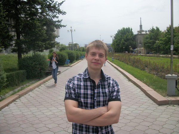 Николай Леонов :)