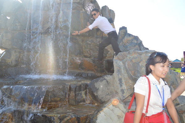 Еркен Назаров